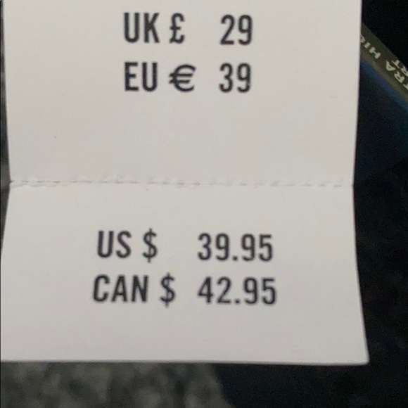 Hollister Black Ultra High-Rise Skirt (never worn) - Picture 4 of 4